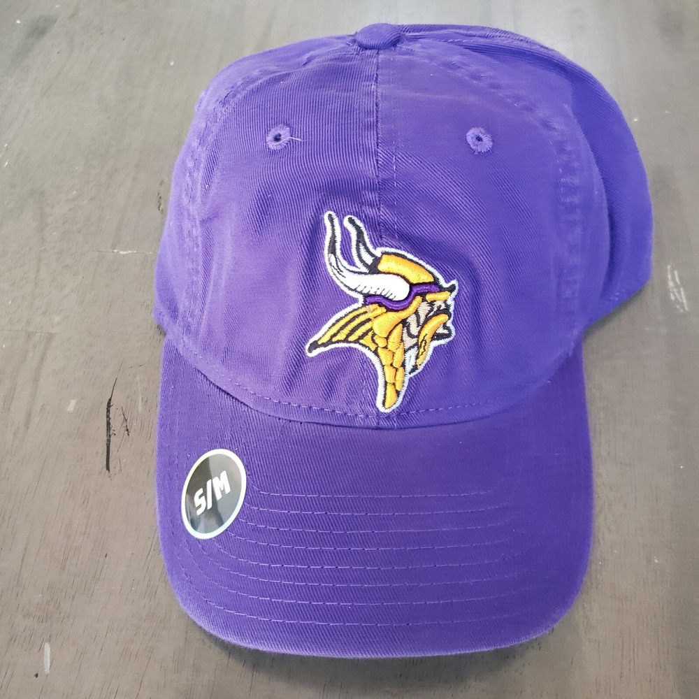 NEW Minnesota Vikings Hat Cap Mens S/M Fitted Purple‎ Yellow NFL Football Adult